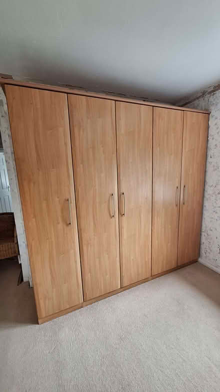 Photo of free MFI beech effect bedroom units (Pinkneys Green SL6) #2