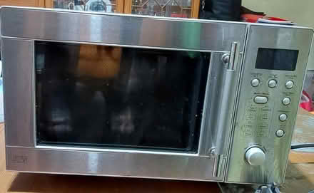 Photo of free Sainsbury microwave about 8 yrs old (Glasgow Linthouse G51) #4