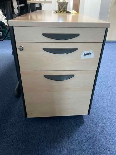 Photo of free Desk Cabinet (islington N1) #1