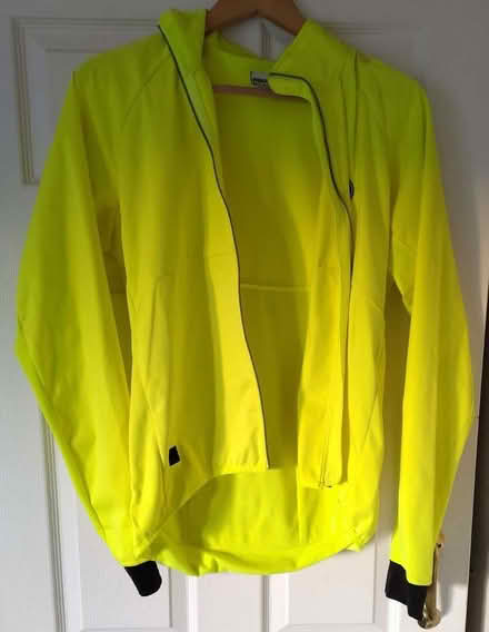 Photo of free Hi vis men's cycling jacket and gilet (Macclesfield SK11) #1