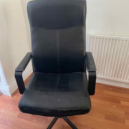 Photo of free High back office chair with arms (E4 chingford) #3