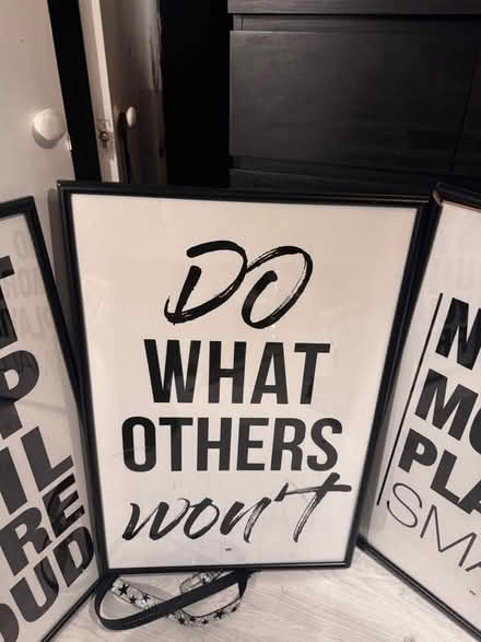 Photo of free picture frame with positive words (BR5) #3