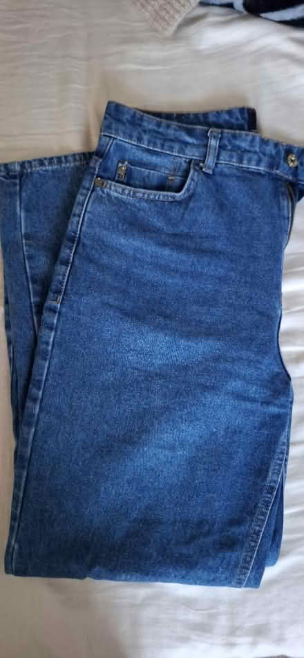 Photo of free Clothes (Uxbridge UB8 1GJ) #2