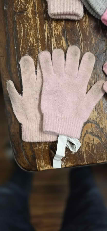 Photo of free Gloves • Mittens • Hats (Clapham Common) #1