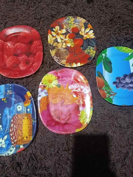 Photo of free Assorted plastic plates (Upper Norwood SE19) #1