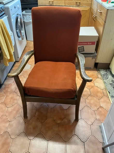 Photo of free Small armchair (old) (Walkley S6) #1