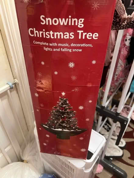 Photo of free Musical snowing Christmas tree (Long ditton) #1