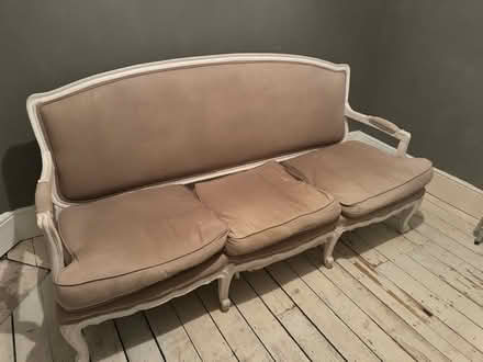 Photo of free Gorgeous sofa (Haringey N22) #1