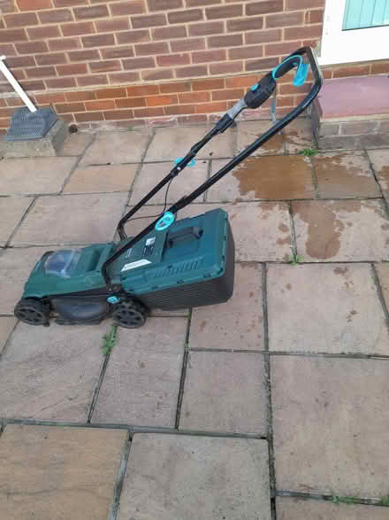 Photo of free Lawnmower (Ingatestone CM4) #2