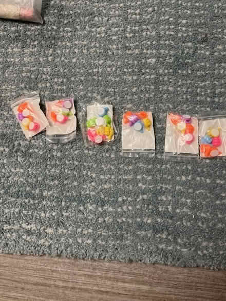 Photo of free adhesive pads to hold thin wires (Golden Triangle) #2