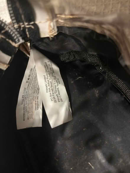 Photo of free Makeup bag (Bs15 4ub) #4