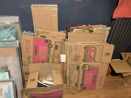 Photo of free 10x cardboard moving boxes - must go today (windsor-maidenhead-freegle CGA SL6) #1