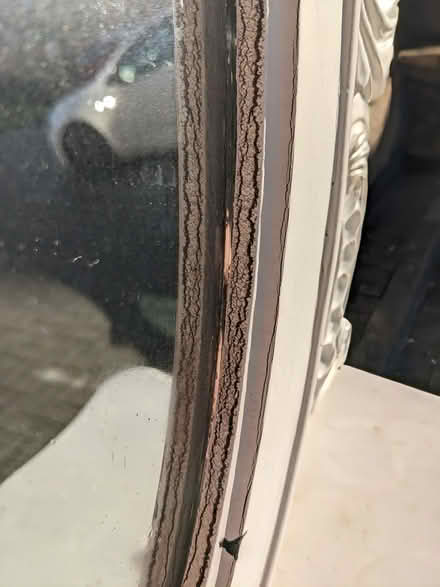 Photo of free Dresser & Mirror Set (Needs TLC) (PL4 Greenbank.) #3