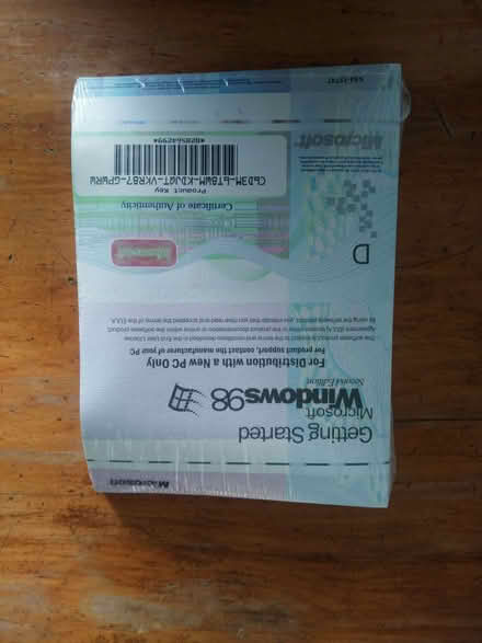 Photo of free New, unused Windows 98 SE disc (St Andrew's BS6) #1