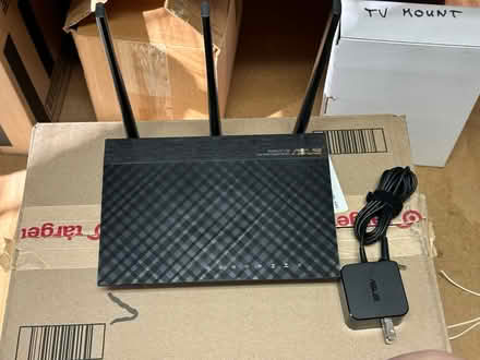Photo of free ASUS Wireless AC1750 Router (Ashburn Farm) #1
