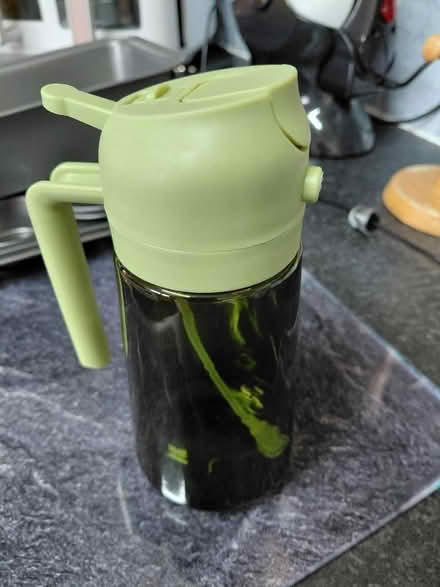 Photo of free Green glass oil spray (Rowner PO13) #1