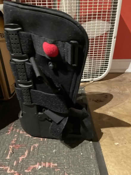 Photo of free Air boot for foot injuries (Reston, Va) #1