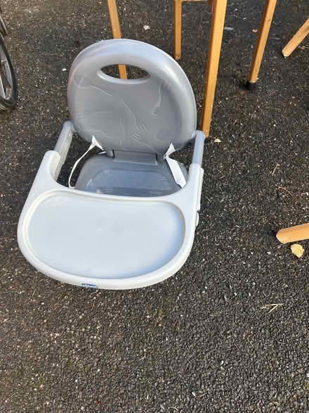 Photo of free Portable baby dining seat. (Brecon LD3) #2
