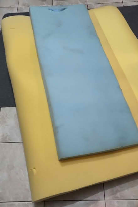 Photo of free mattress topper / bouldering mat (Hillfields BS16) #1