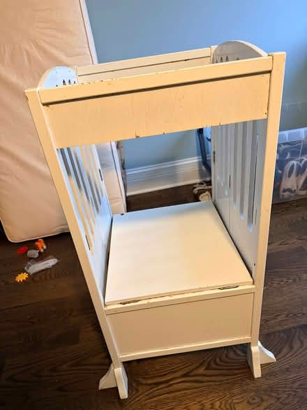 Photo of free Kitchen helper for toddlers (hinsdale) #1