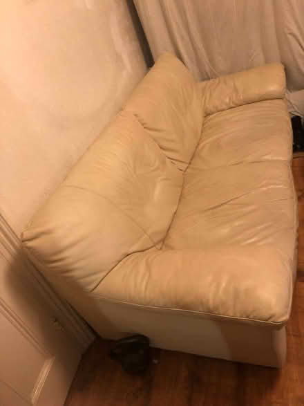 Photo of free Leather sofa (Homerton E9) #1