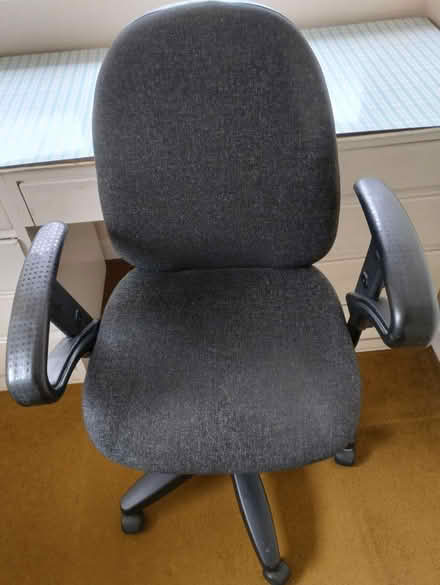Photo of free Computer chair (CR0) #1