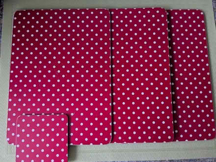Photo of free Place mats (Beulah Hill SE19) #1