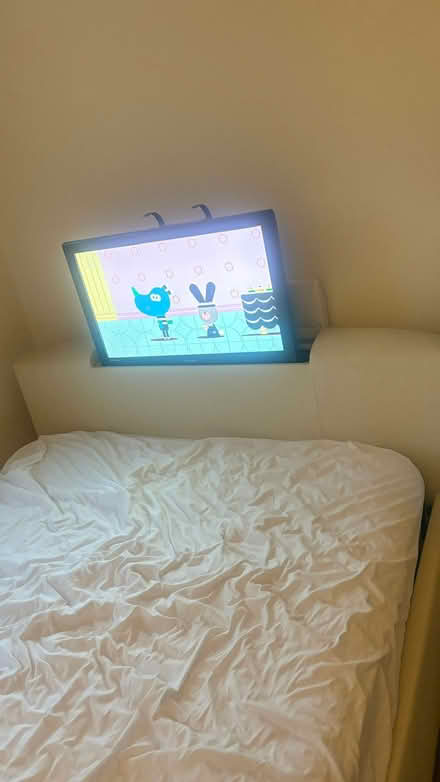 Photo of free Kingsize bed (TN35 Ore) #2