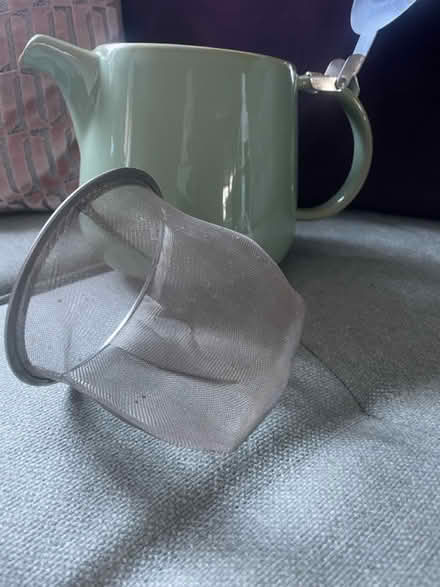 Photo of free Ceramic Tea pot (GL116JR cam) #2