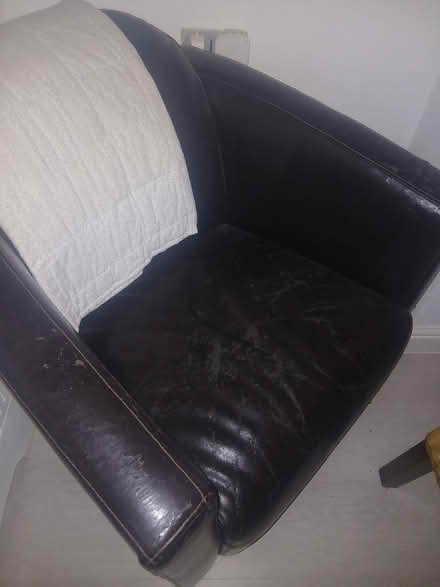 Photo of free Leather armchair (Chesterfield S40) #1