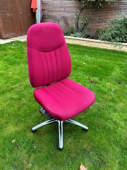 Photo of free Luxury Office Chair (Whitton TW2) #4