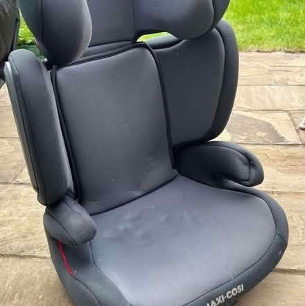 Photo of free Maxi Cosi isofix kid car seat (Brentford TW8) #2