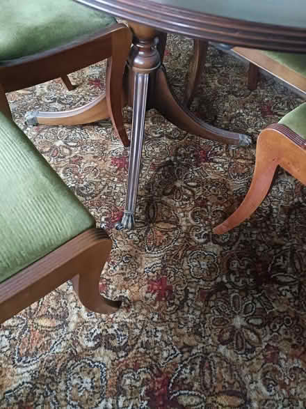 Photo of free Dining room table with 6 chairs (CT17) #2