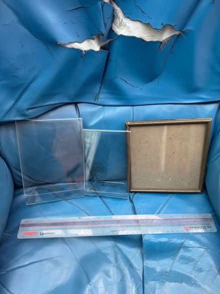 Photo of free 7 picture frames (Winnersh RG41) #3