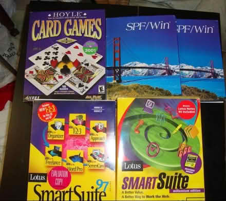 Photo of free OLD Computer Software (Villa Park (off St Charles Rd)) #1