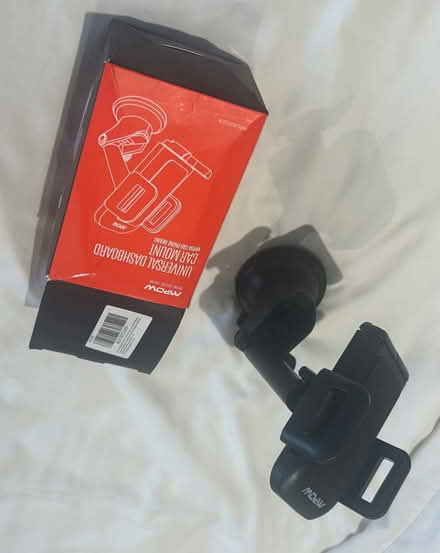 Photo of free Universal car dashboard phone mount (Brecon LD3) #2