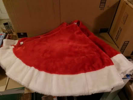 Photo of free Christmas Tree Skirts (Northwest Frederick) #1