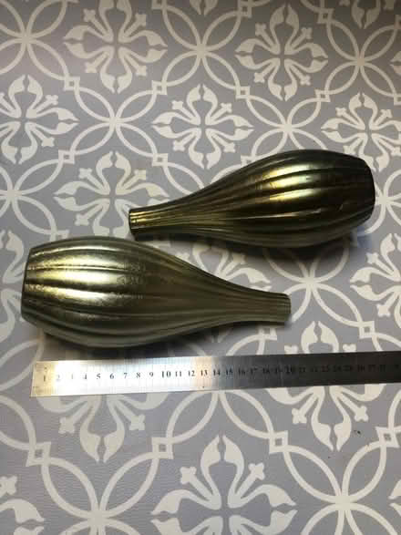 Photo of free small gold vases x2 (Bramley LS13) #4
