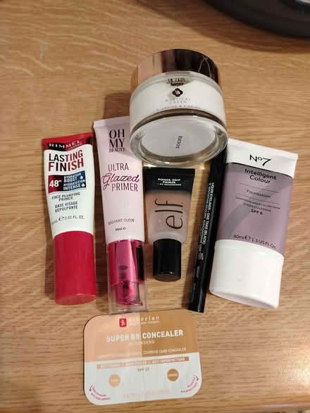 Photo of free Cosmetic/skincare small bundle (Walsall WS2) #1