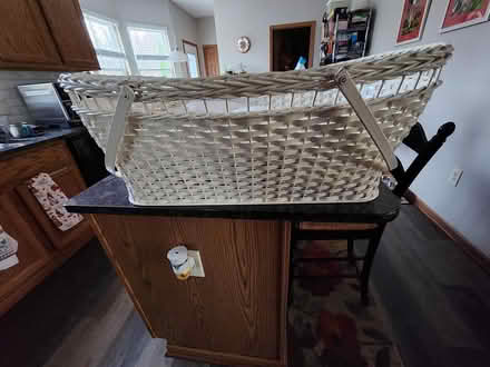 Photo of free Baby Bassinet (West side of New Albany) #4