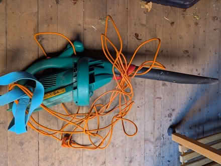 Photo of free Black & Decker leaf blower (Sutton Pools OX14) #2