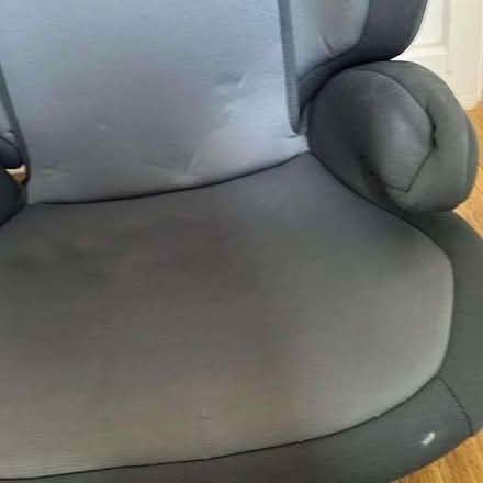 Photo of free Maxi Cosi isofix kid car seat (Brentford TW8) #4