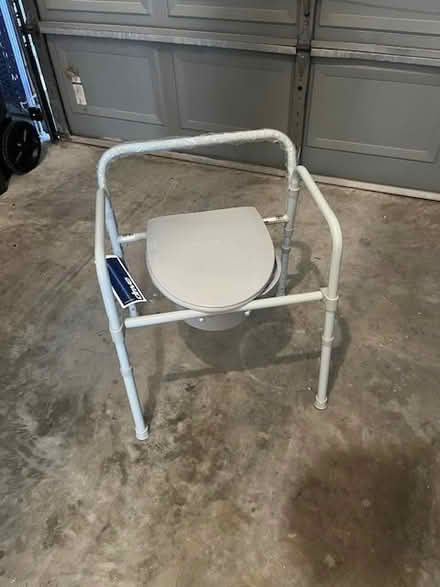 Photo of free Bedside commode (Largo off Ulmerton) #2