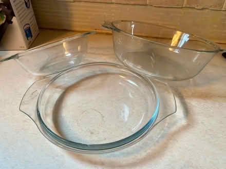 Photo of free Pyrex dishes x3 (Eastbourne BN21) #1