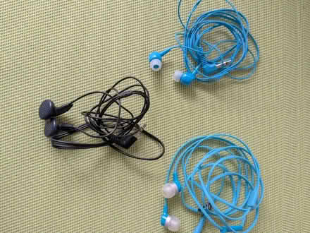 Photo of free Ear Phones (Beulah Hill SE19) #1