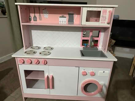 Photo of free Kids play kitchen (SE1 Borough) #1