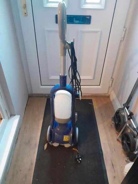 Photo of free Vax carpet shampoo cleaner (Kings Stanley GL10) #2