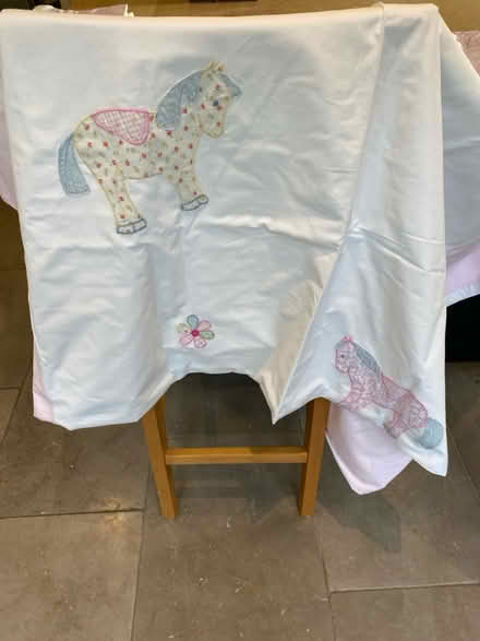 Photo of free Single duvet cover & pillow case (Welwyn) #1