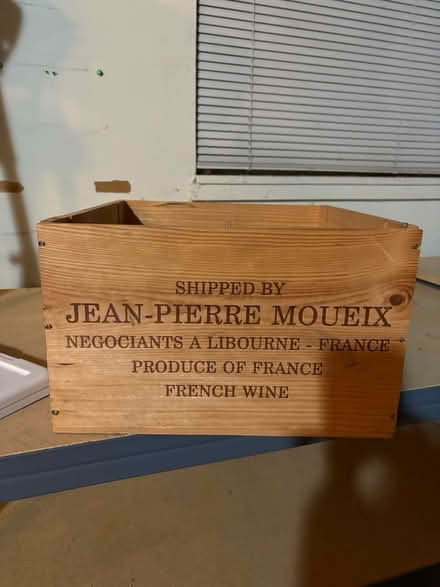 Photo of free One wooden wine box (Willow Glen) #2