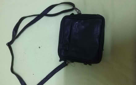 Photo of free Shoulder Bag (Vale LA1) #1